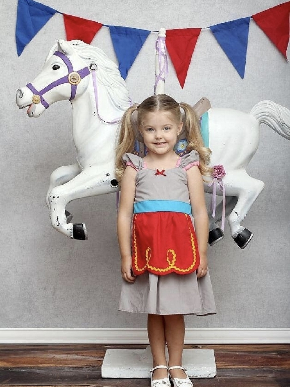 Girls Dumbo Costume Dress 4/5T Circus Elephant Halloween Disney Family Costume